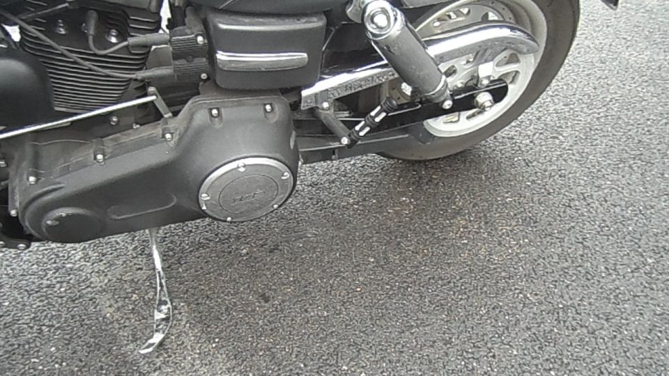 HARLEY-DAVIDSON DYNA FAT BOB 1690 4