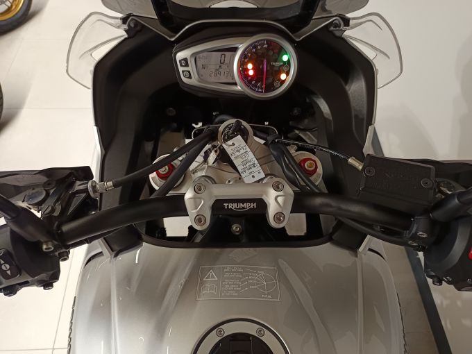 TRIUMPH TIGER 1050 SPORT ABS 4