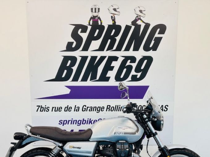 MOTO GUZZI V7 II SPECIAL 4