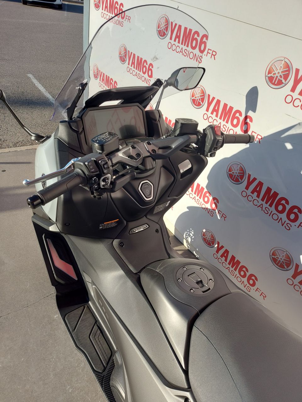 YAMAHA XP T-MAX 560 TECH MAX 4