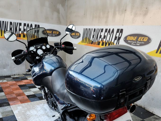 TRIUMPH TIGER 900 4