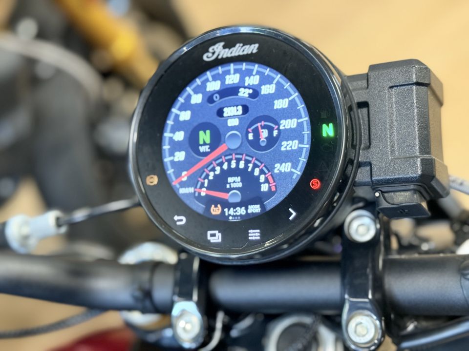 INDIAN FTR 1200 R CARBON 4