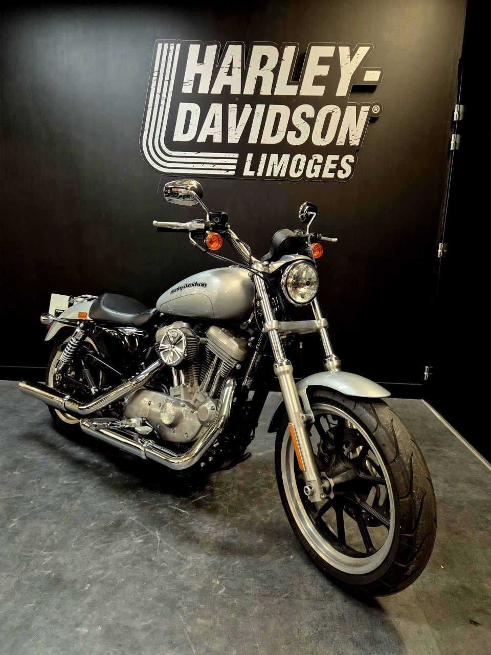 HARLEY-DAVIDSON SPORTSTER SUPERLOW 883  4
