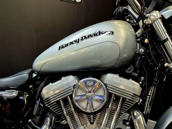 HARLEY-DAVIDSON SPORTSTER SUPERLOW 883  4