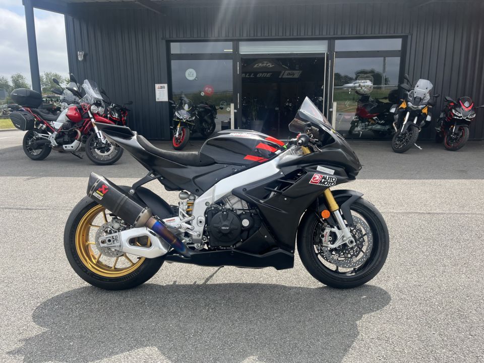 APRILIA RSV4 1100 4