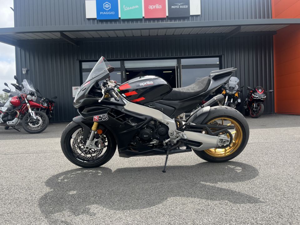 APRILIA RSV4 1100 4