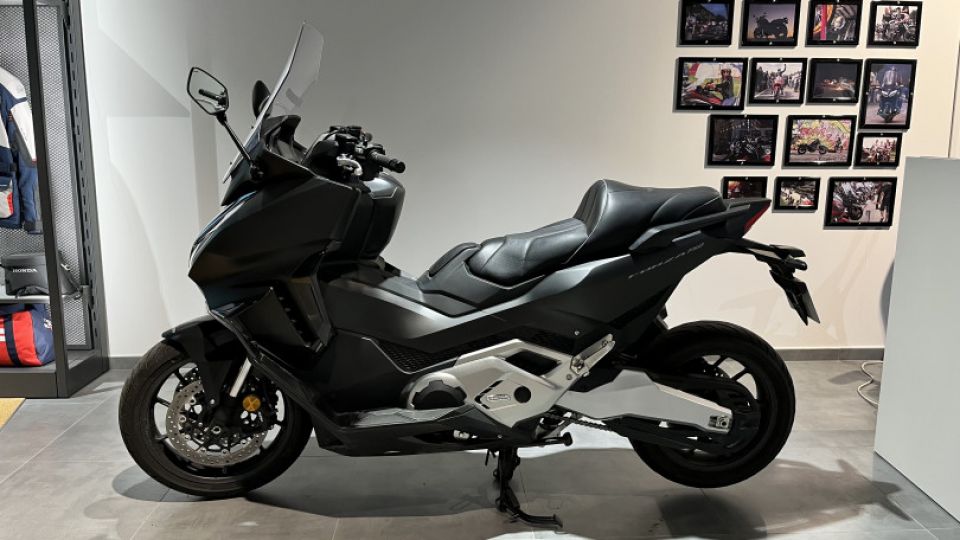 HONDA NSS FORZA 750 4