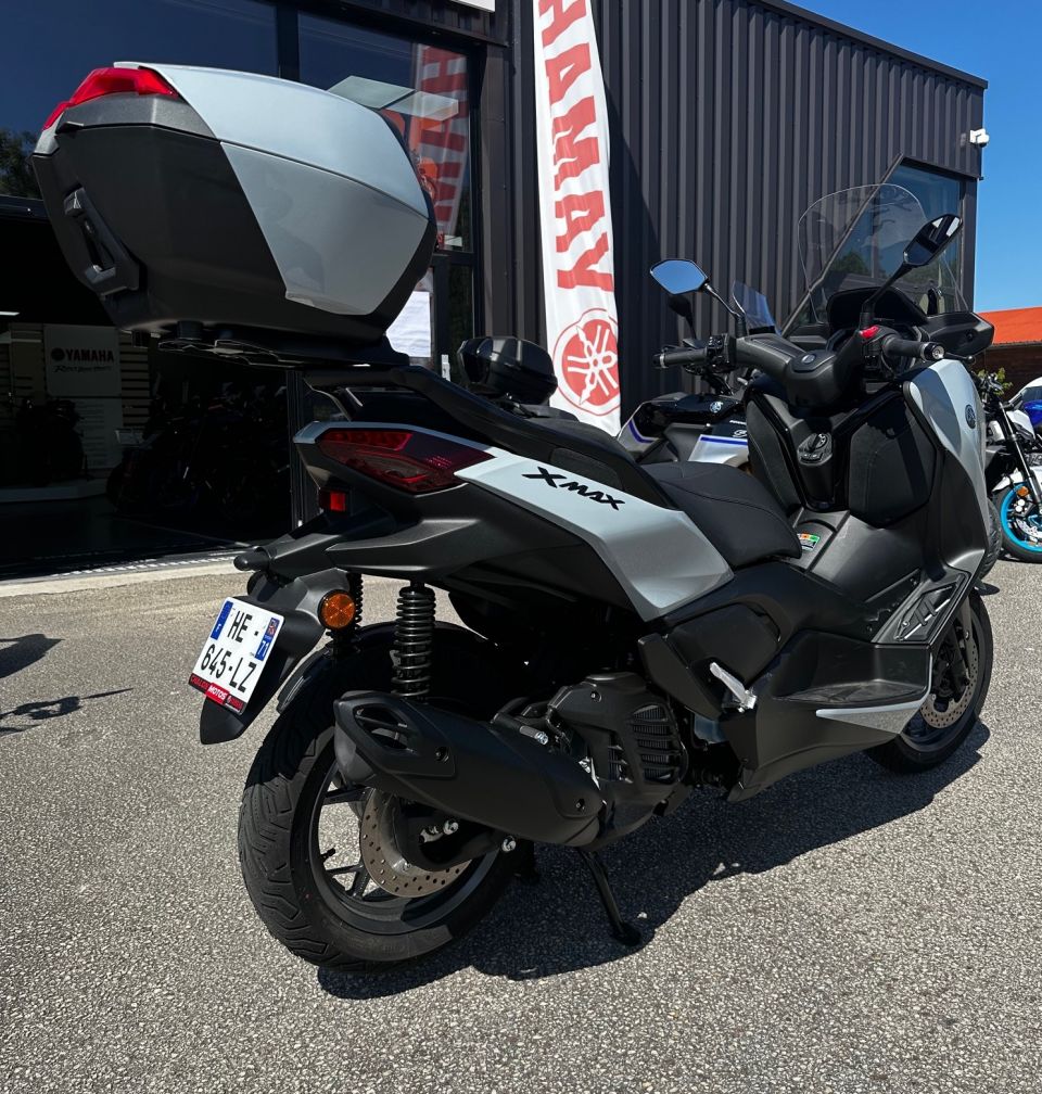 YAMAHA XMAX 125 TECH MAX 4