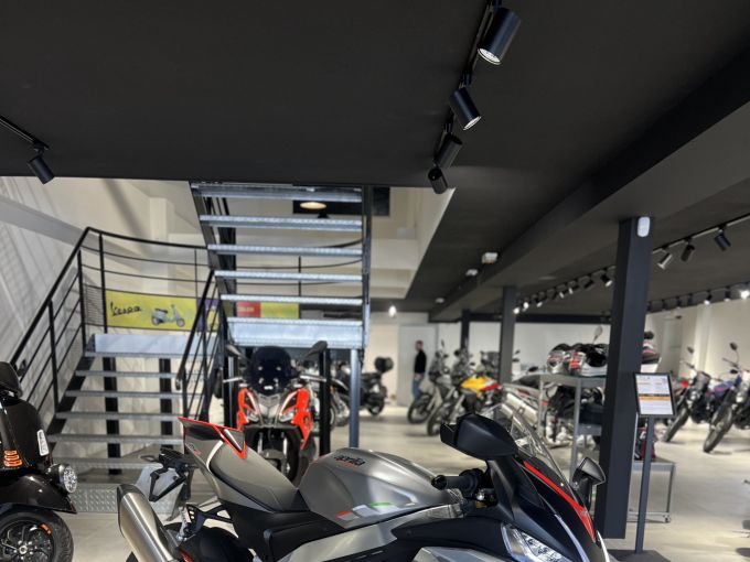 APRILIA RSV4 1100 4