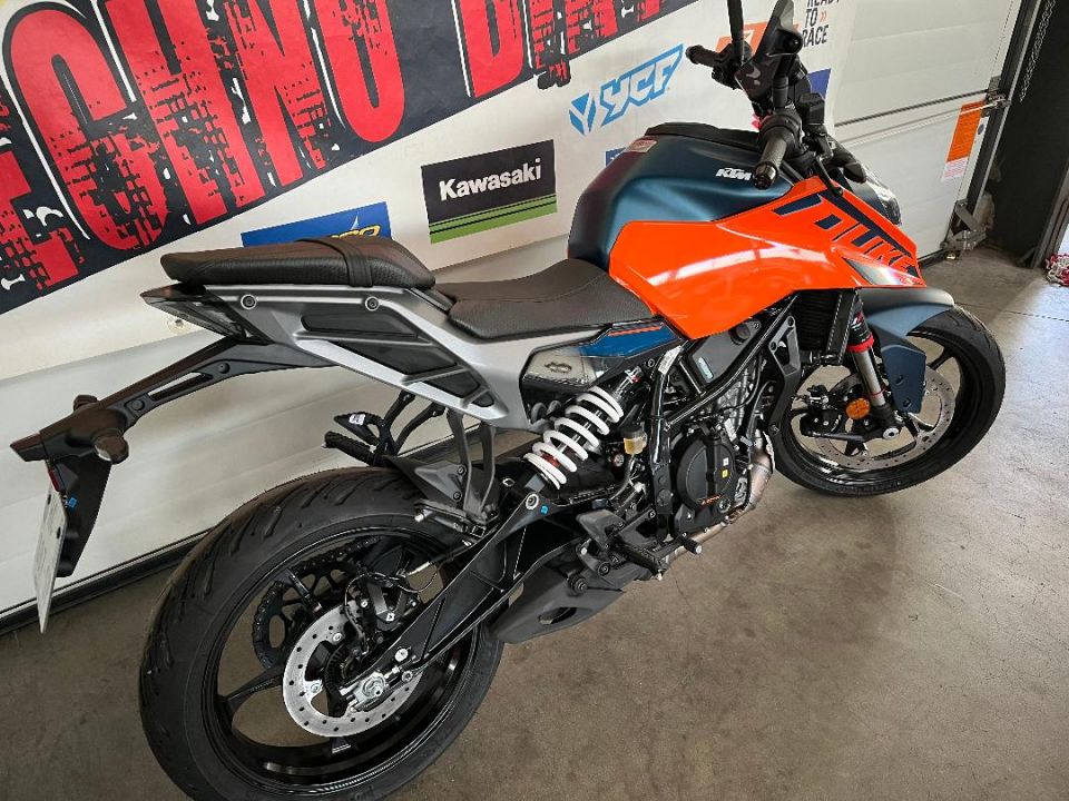 KTM 125 DUKE ABS 4