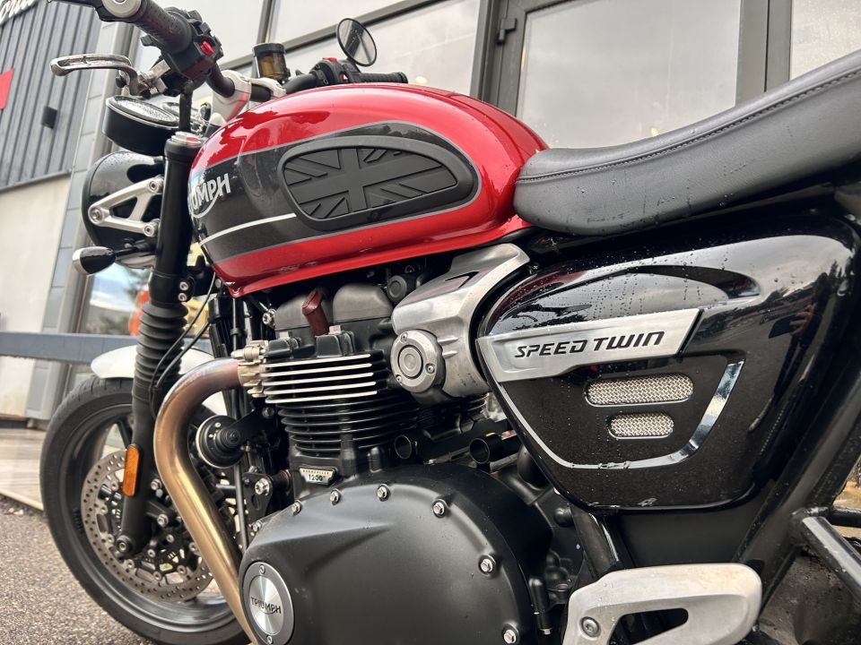 TRIUMPH SPEED TWIN 1200 4