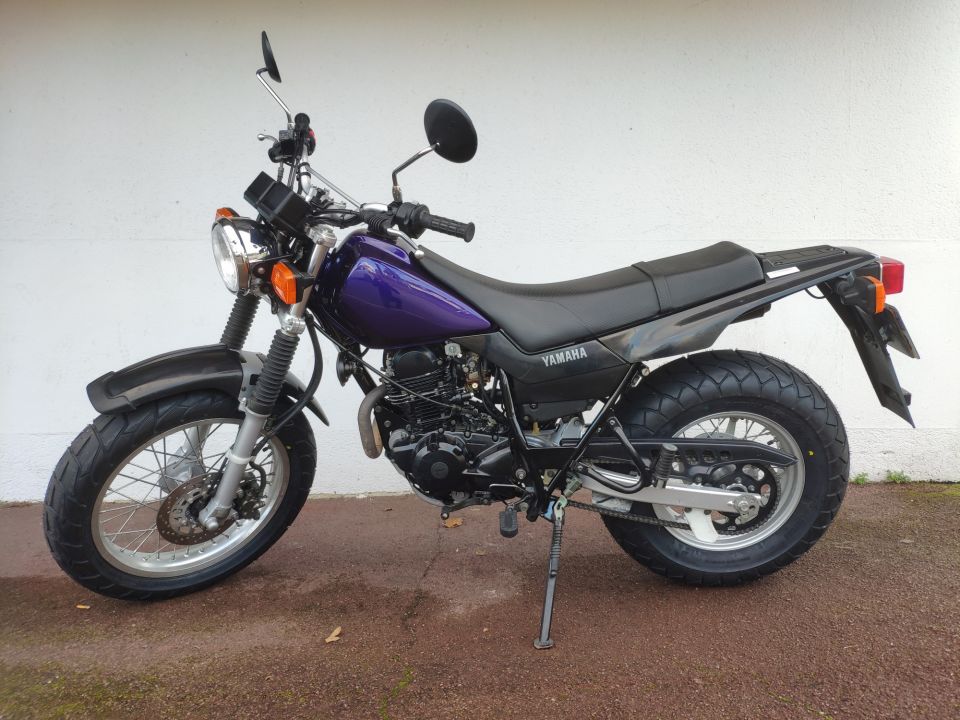 YAMAHA TW 125 4