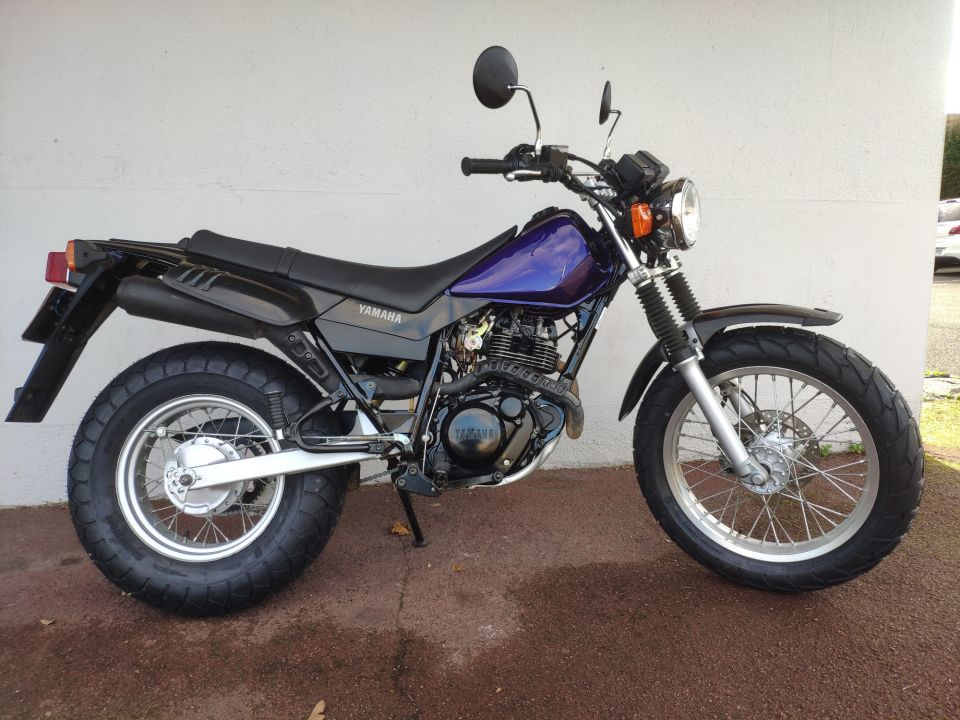 YAMAHA TW 125 4