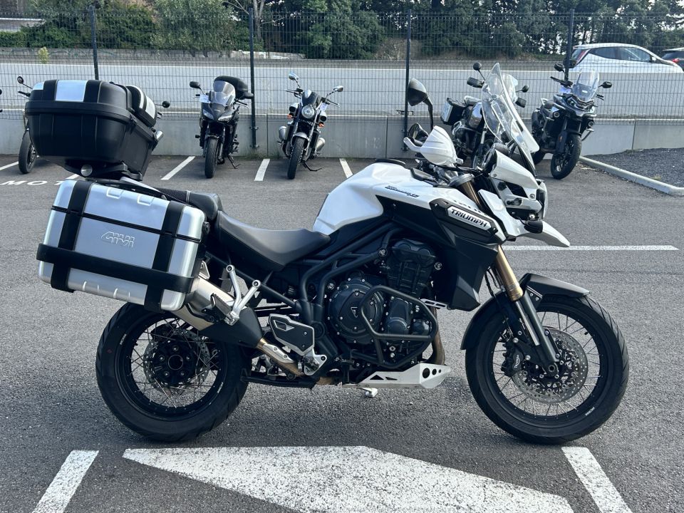 TRIUMPH TIGER 1200 EXPLORER XC 4