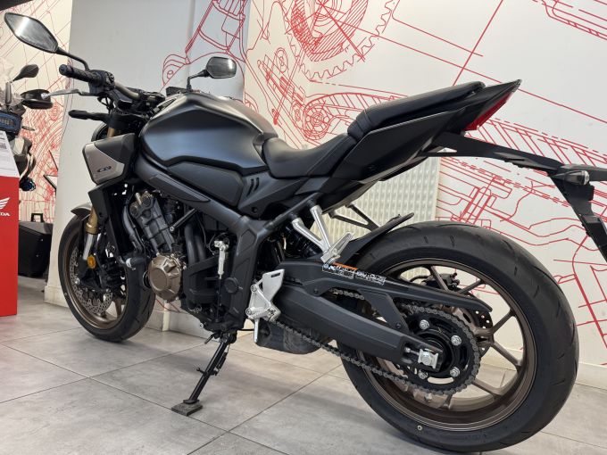 HONDA CB650R Neo Sports Café 4