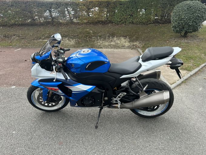 SUZUKI GSX-R 1000 4