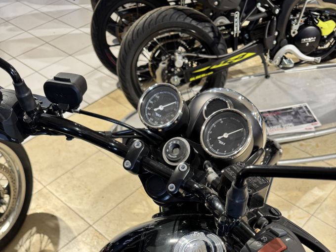 BSA SHADOW BLACK 4
