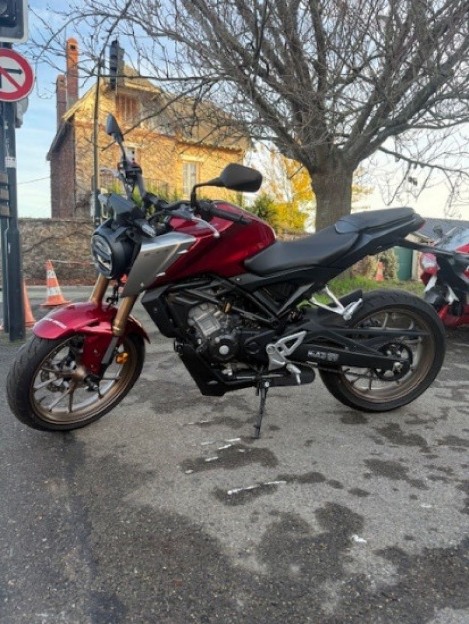 HONDA CB125R 4