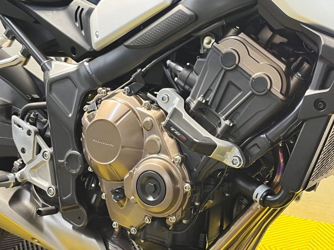 HONDA CB 650 RA 4