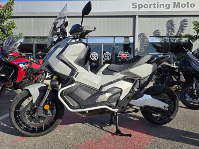 HONDA X-ADV 750 4