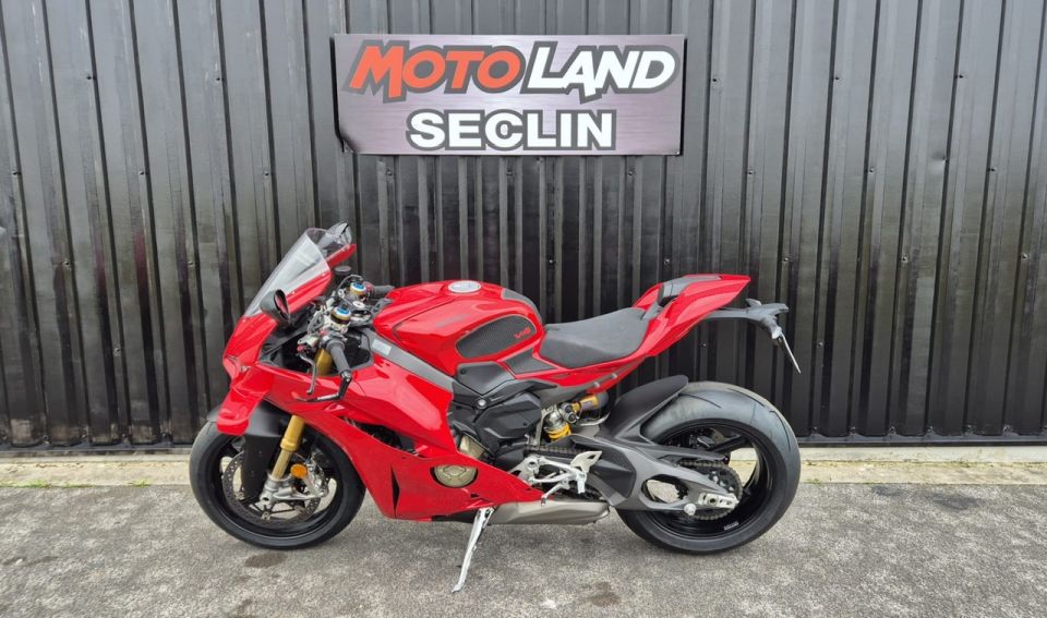 DUCATI PANIGALE V4 S 4