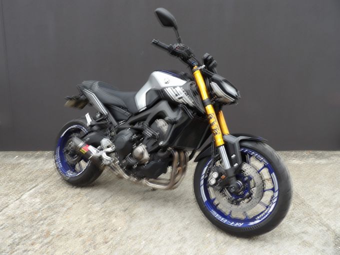 YAMAHA MT-09 SP 4
