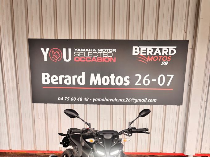 YAMAHA MT-125 ABS 4