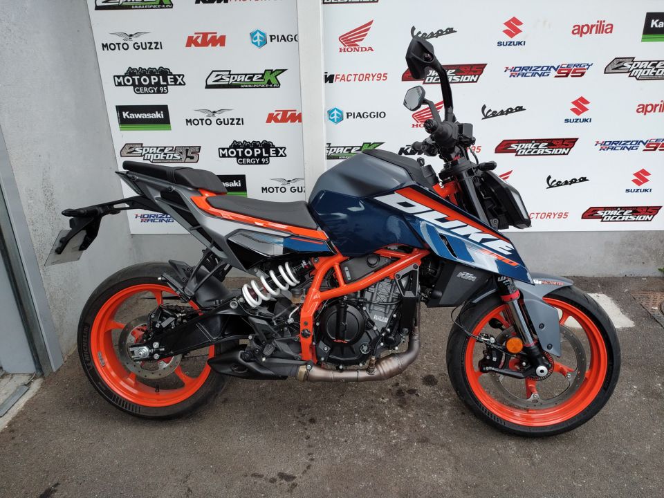 KTM 390 DUKE 4