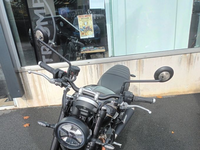 TRIUMPH SPEED TWIN 900 4