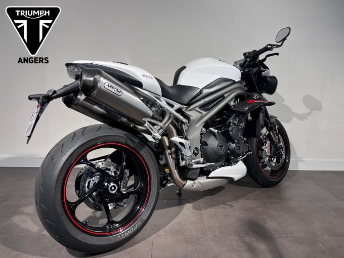 TRIUMPH SPEED TRIPLE 1050 RS 4