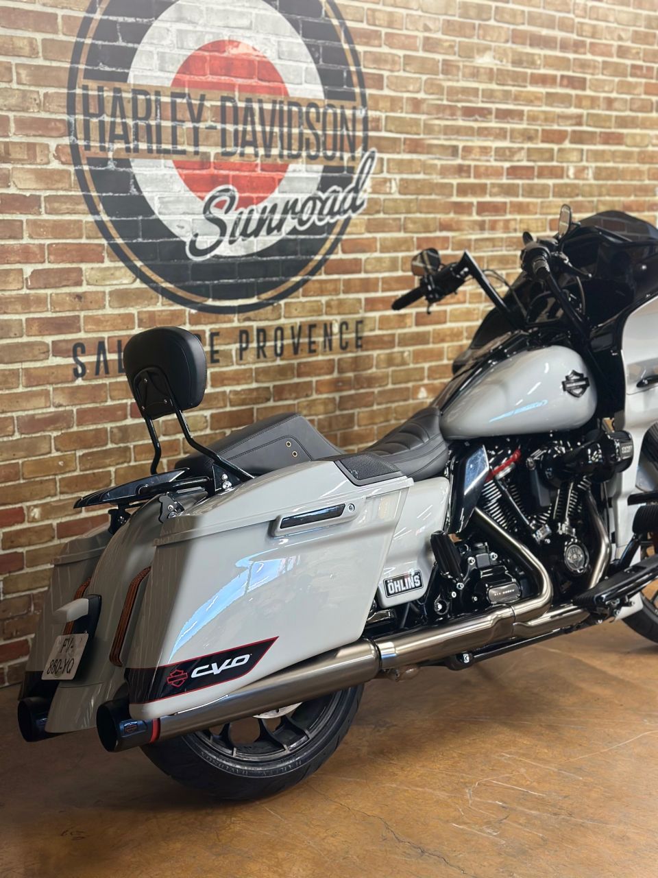 HARLEY-DAVIDSON TOURING ROAD GLIDE 1923 CVO 4