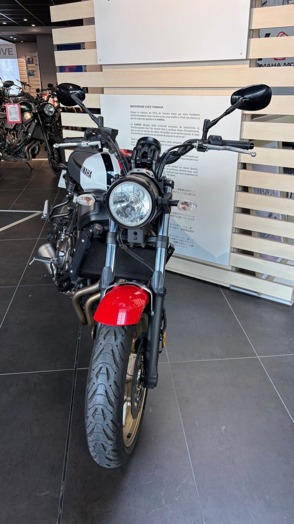 YAMAHA XSR 700 4