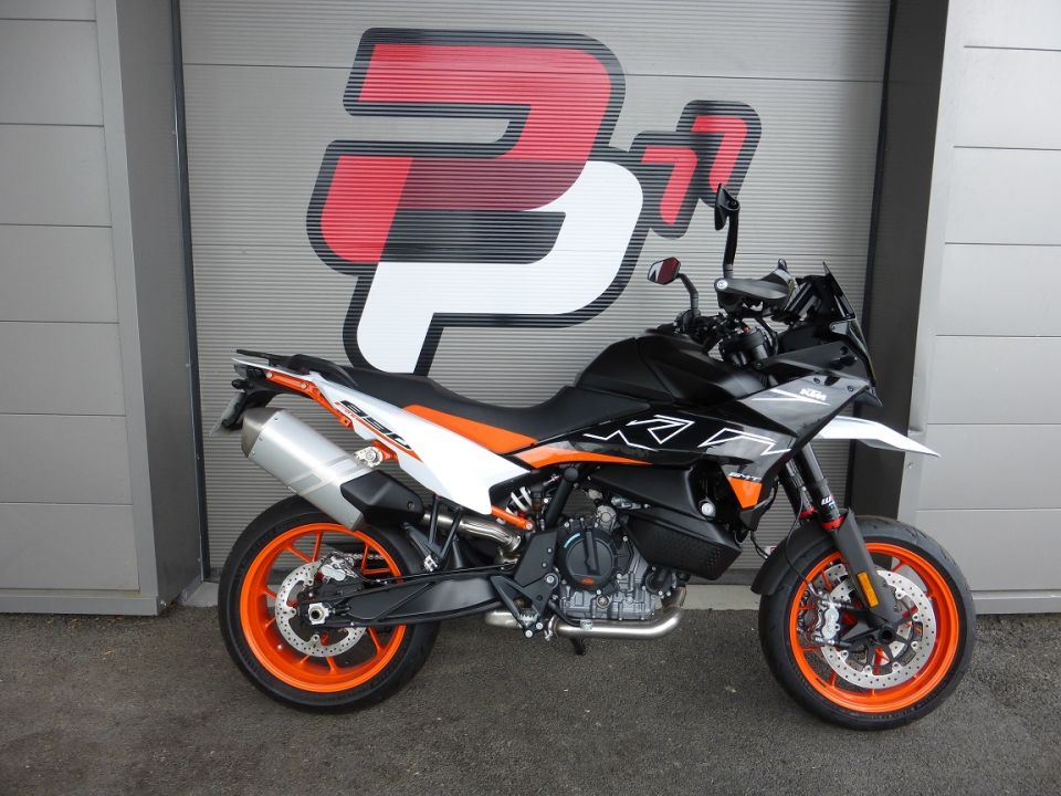 KTM 890 SMT 2023 IMMATRICULEE 2025 NEUVE 4