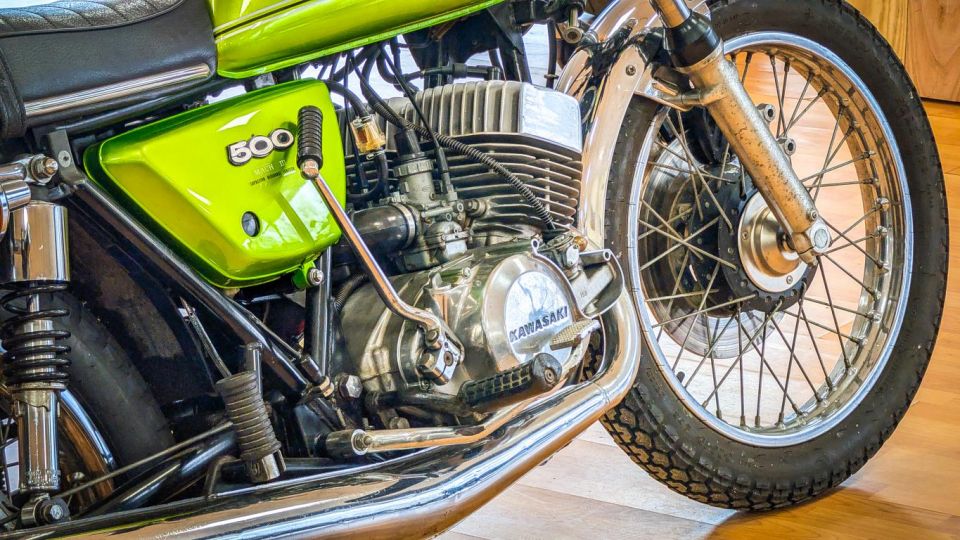 KAWASAKI H1 MACH III 4