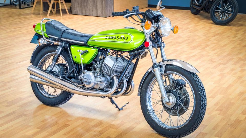 KAWASAKI H1 MACH III 4