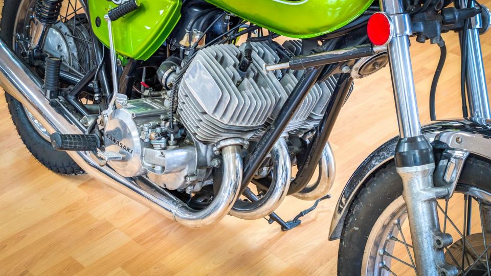 KAWASAKI H1 MACH III 4