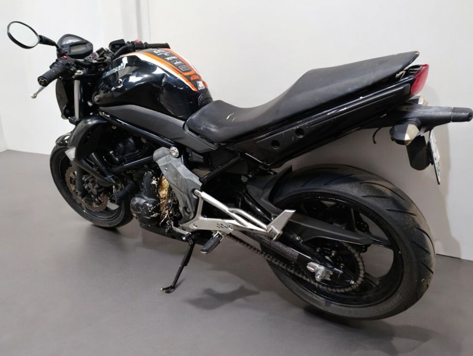 KAWASAKI ER-6 4