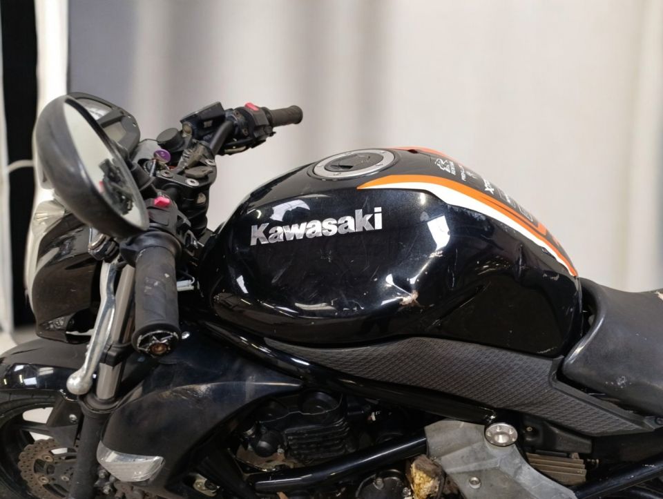 KAWASAKI ER-6 4