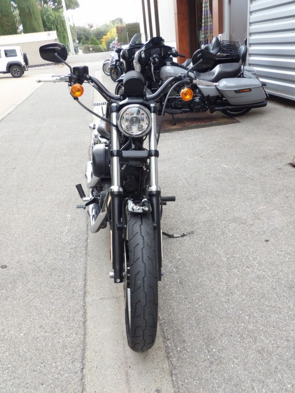 HARLEY-DAVIDSON SPORTSTER 883 R 4