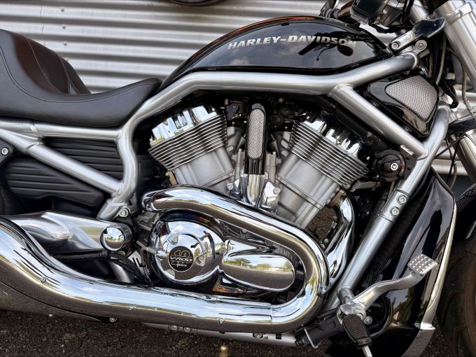 HARLEY-DAVIDSON V-ROD 1250 4