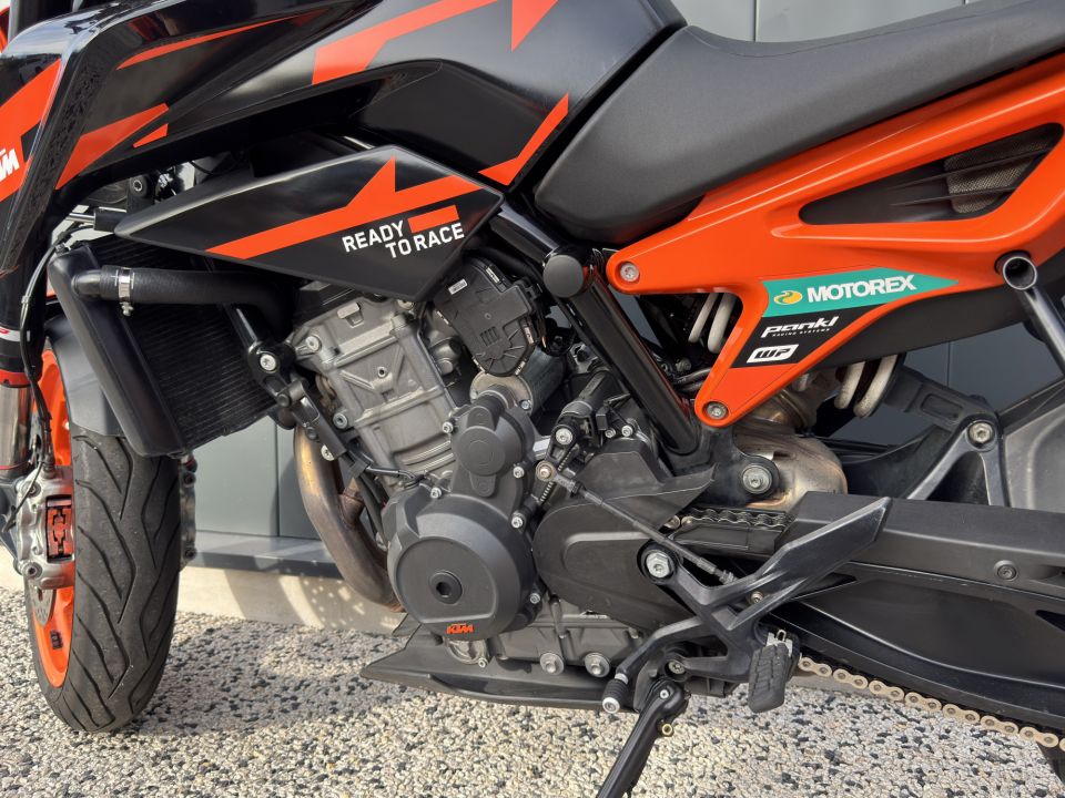 KTM KTM 890 DUKE GP 2022 4