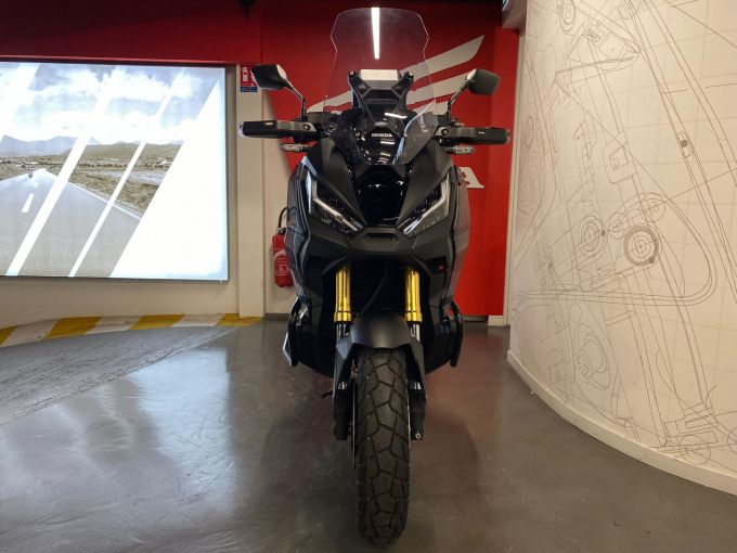 HONDA X-ADV 4