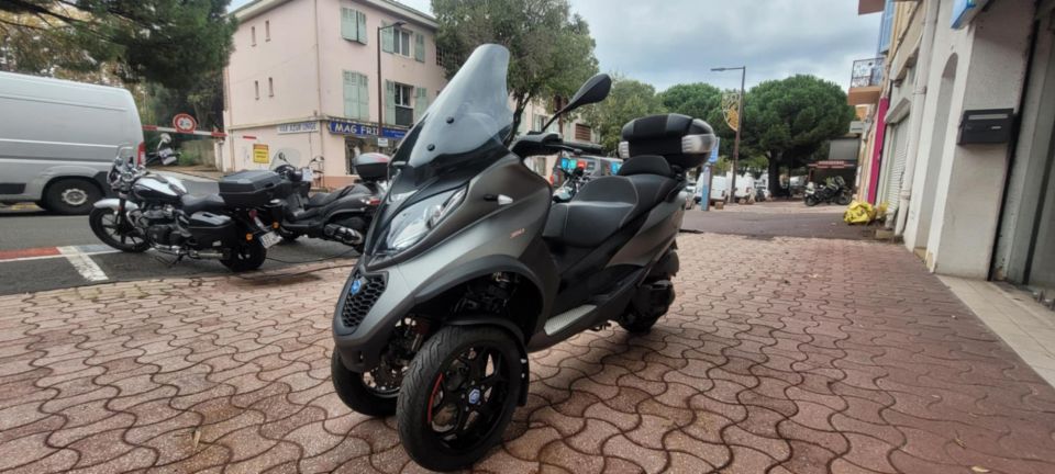 PIAGGIO MP3 350 ABS/ASR 4