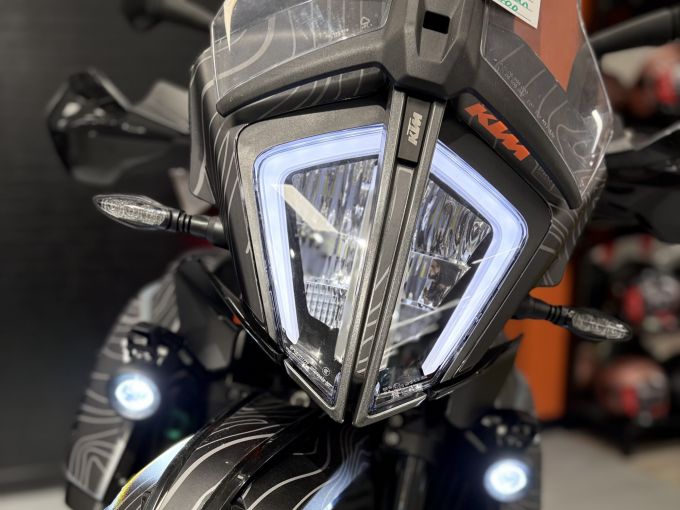 KTM 890 ADVENTURE 4