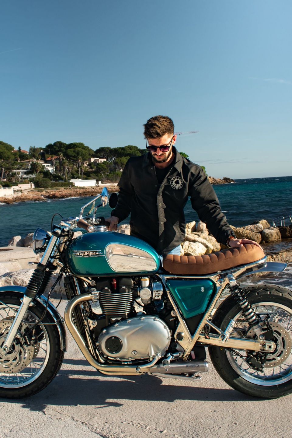 TRIUMPH BONNEVILLE T120 4