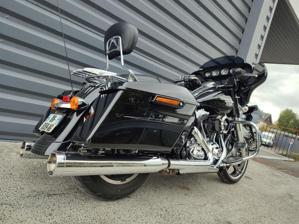 HARLEY-DAVIDSON TOURING STREET GLIDE 1690 4