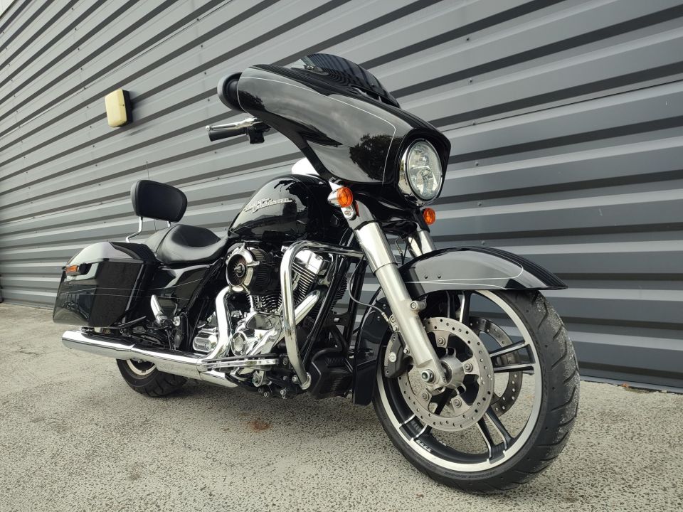 HARLEY-DAVIDSON TOURING STREET GLIDE 1690 4