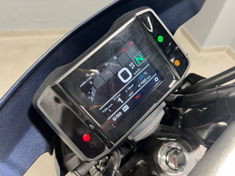 YAMAHA MT-09 35KW 4