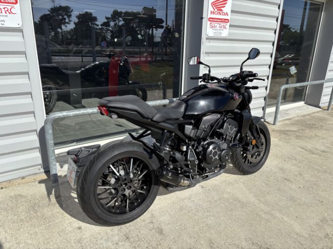 HONDA CB1000R Black Edition 4