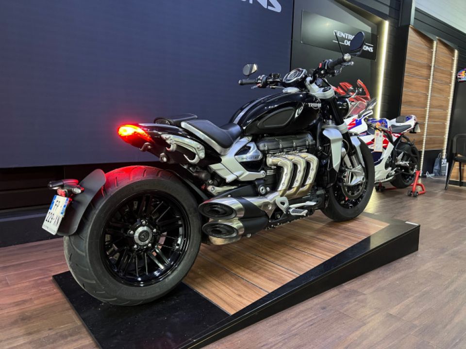 TRIUMPH ROCKET 3 R 4